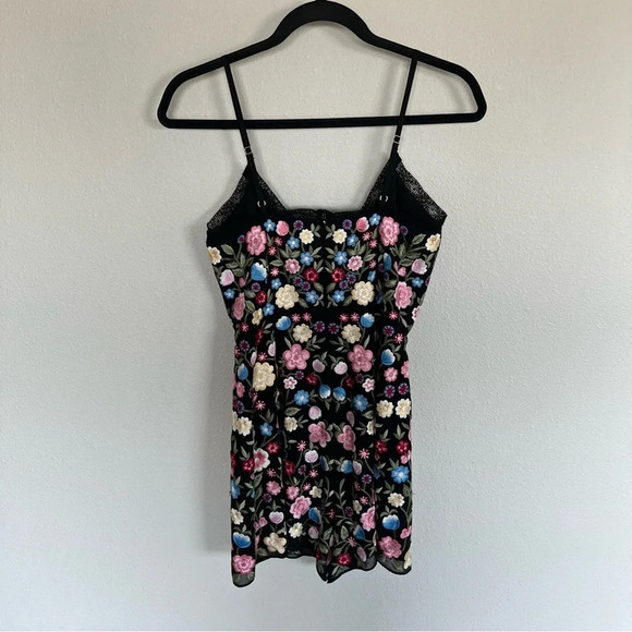 NWOT Needle And Thread Flower Foliage Playsuit Sleeveless Romper Black Multi 4 - Picture 9 of 12